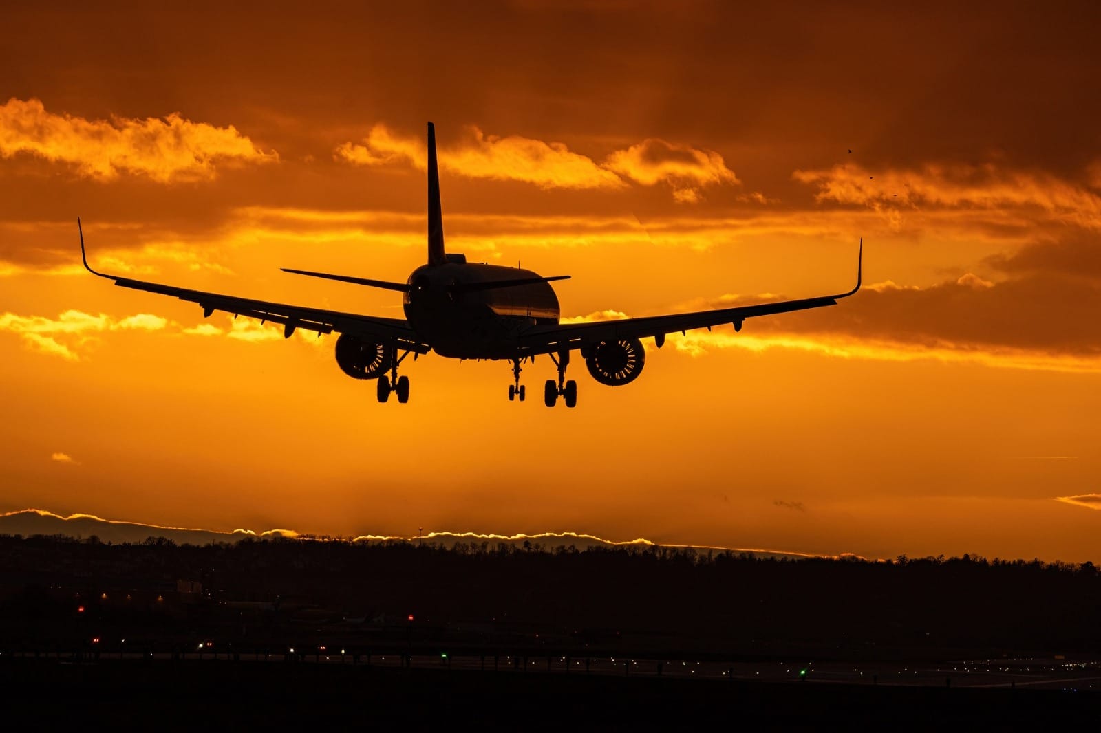 IATA FELICITA AL ECUADOR POR LA REDUCCIÓN DE LAS TASAS DE LOS BOLETOS AÉREOS