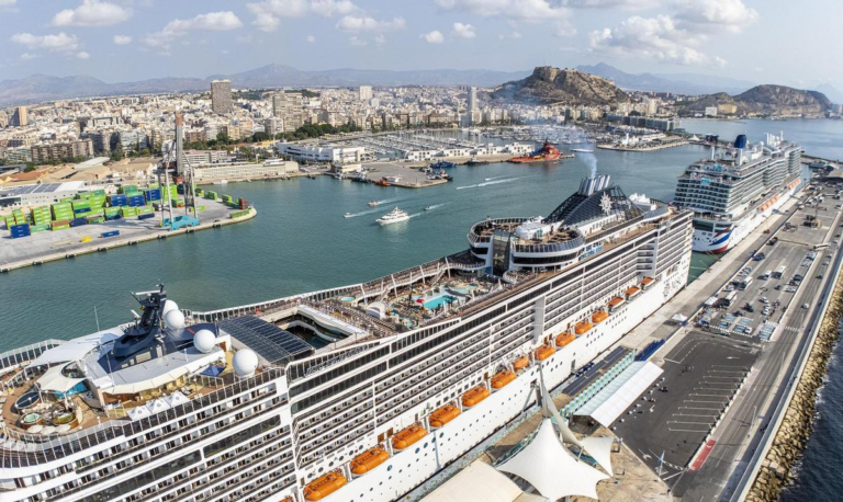 El puerto prevé 112 escalas y tres navieras base, incluyendo a Fred Olsen y Royal Caribbean, lo que refuerza su proyección como destino estratégico de cruceros sostenibles.