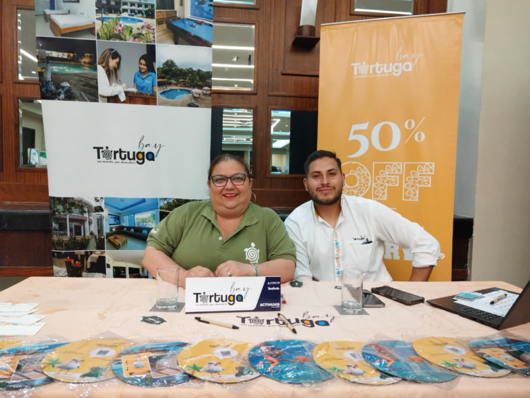 la cadena presentó una de las ofertas más destacadas del evento: un 50% de descuento para todas las primeras reservas que realicen las agencias de viajes. | Foto: Jhordy Robles.