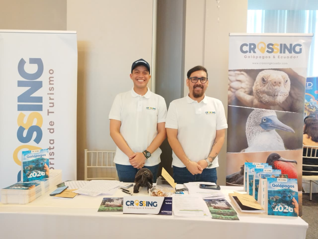 Desde izq. Fernando Rizzo, gerente general de Crossing Galápagos y Alejandro Andrade, asesor comercial de Crossing Galápagos.