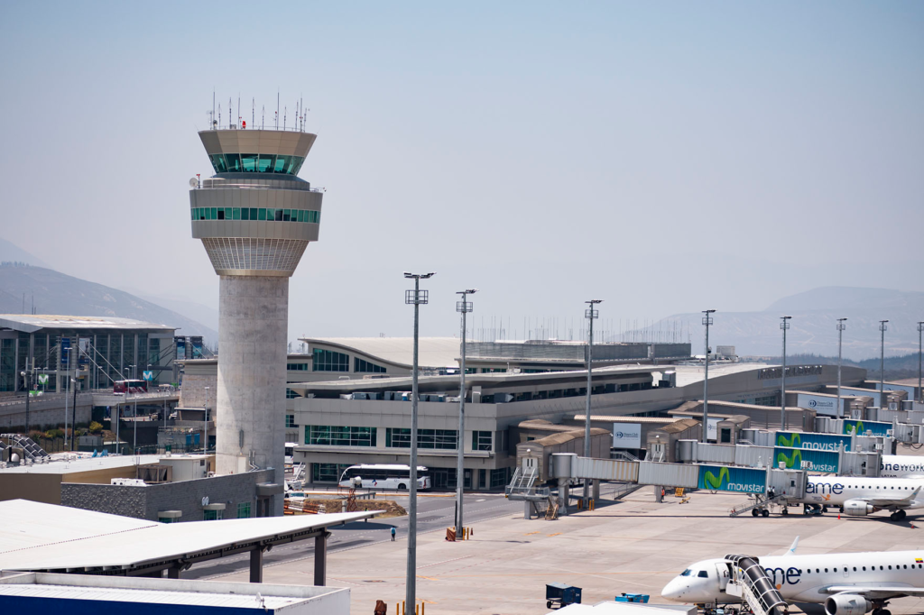 Este reconocimiento celebra el esfuerzo del equipo 100 % municipal por elevar la seguridad aeroportuaria y demostrar que lo público puede ser sinónimo de excelencia.