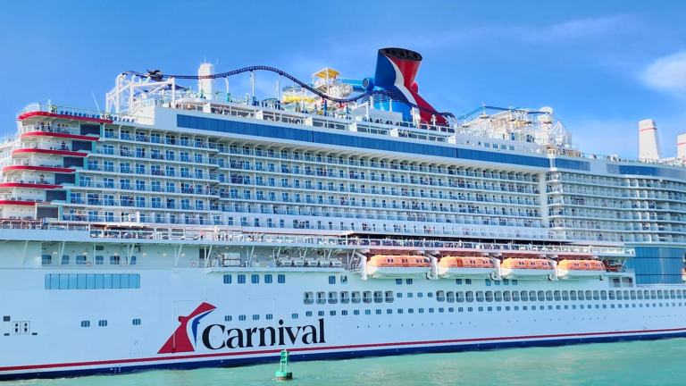 Entre los principales hitos destaca la llegada del Carnival Firenze a Nueva York, ciudad desde la cual operará por primera vez, así como la expansión del Carnival Splendor en Oceanía y el Sudeste Asiático.
