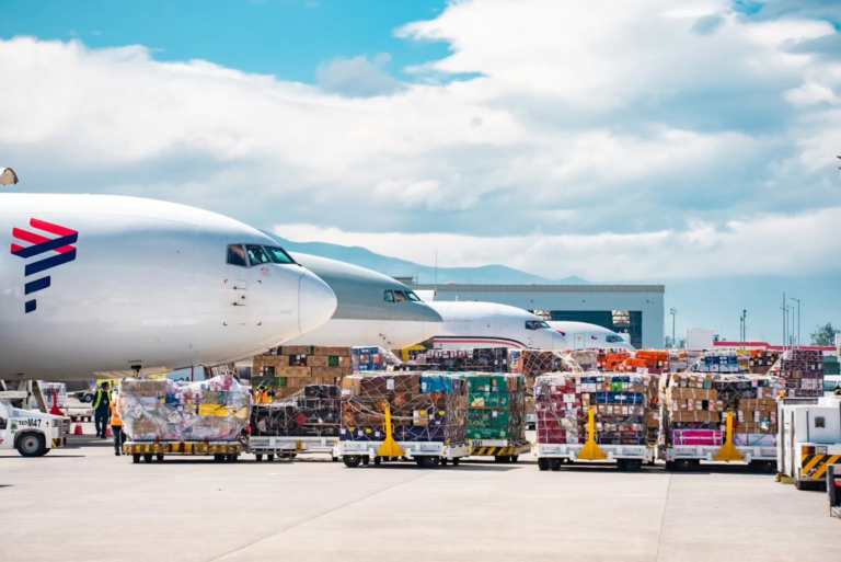 El aeropuerto de Quito ocupa el quinto lugar entre los aeropuertos con mayor volumen de carga en América Latina y el Caribe.
