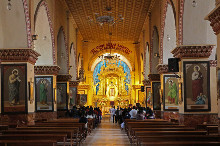 La Fundación Centro Cultural y Patrimonio Otavaleño impulsa la promoción de las iglesias San Luis, El Jordán y San Francisco.