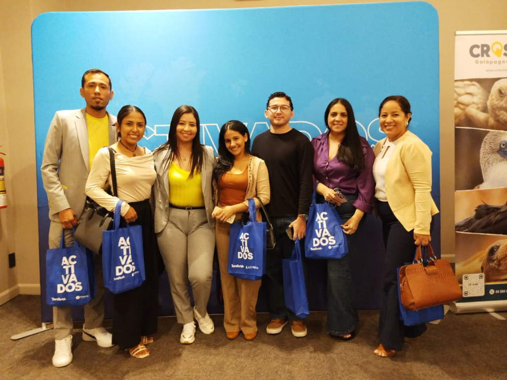 Agentes de viajes presentes en la feria Activados región Costa 2026, en el Hotel Oro Verde de Portoviejo.