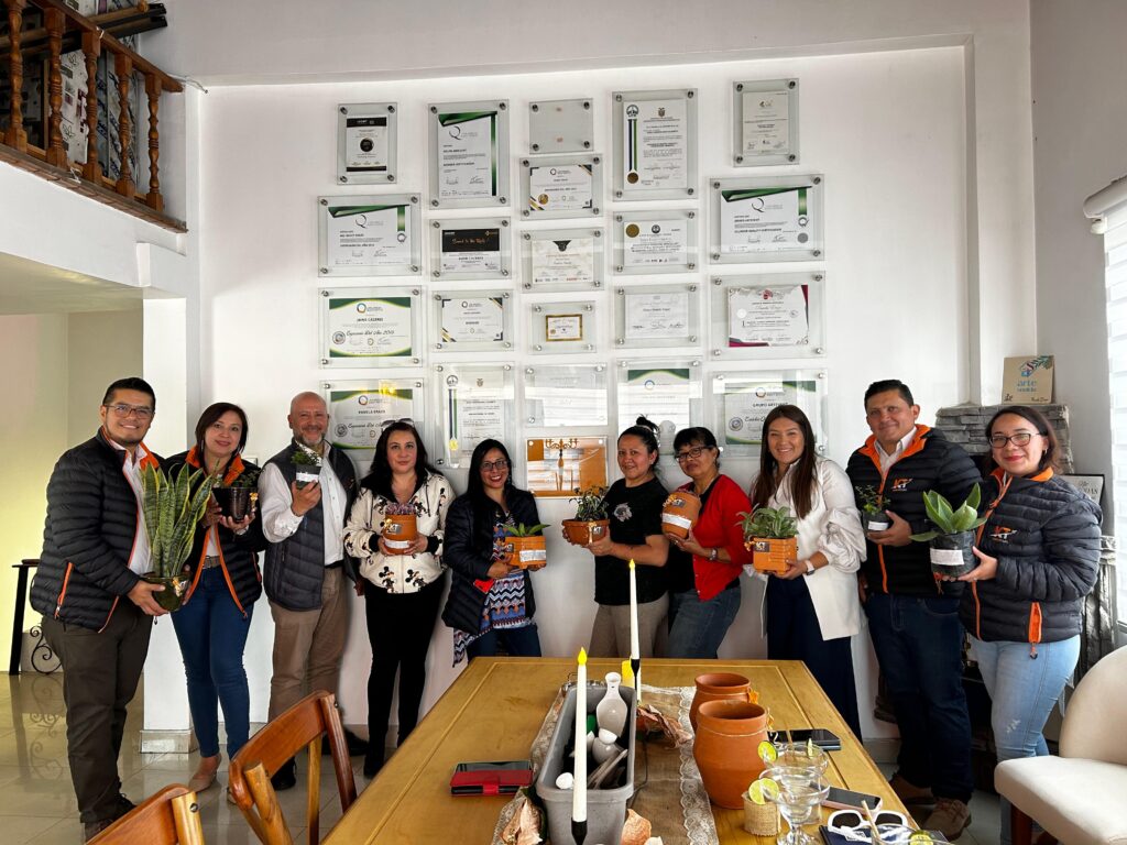 Algunas agencias de viajes en varios grupos estuvieron presentes en el evento lúdico de la mayorista de turismo.