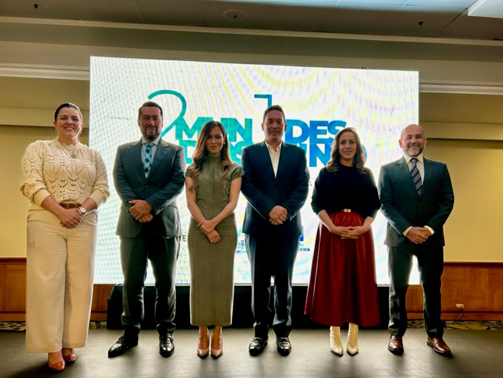 Autoridades de Cuenca en el workshop de Cuenca -  Galápagos en el Swissotel.