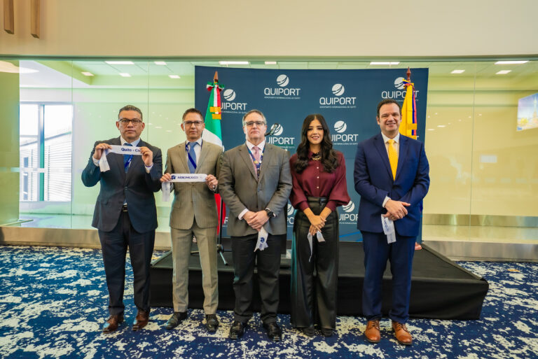Aeroméxico reanudó sus vuelos entre Ciudad de México y Quito con la llegada, anoche, de su Boeing 737 MAX 8, con el que operará cuatro frecuencias semanales.