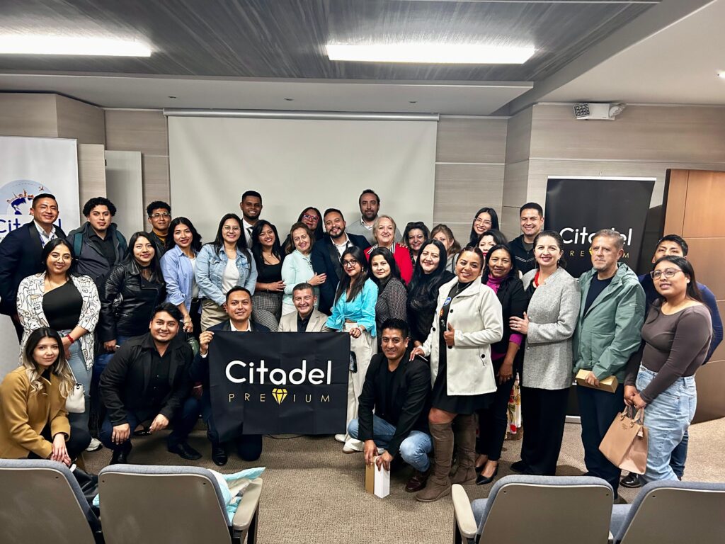 Agentes de viajes invitados a la capacitación y a la inauguración de las nuevas oficinas de Citadel.