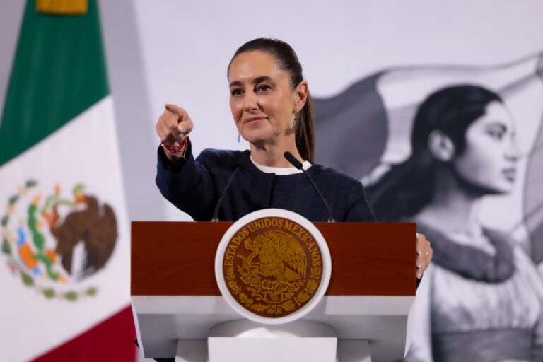 MÉXICO ELEVA EL TURISMO COMUNITARIO A PRIORIDAD DE ESTADO PARA IMPULSAR DESARROLLO SOSTENIBLE E INCLUSIÓN SOCIAL Claudia Sheinbaum · Presidenta de los Estados Unidos Mexicanos.