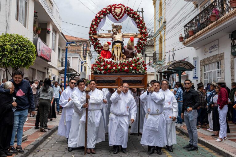 Agenda. Actos religiosos se desarrollan en distintos cantones de Imbabura durante Semana Santa, sumándose a los atractivos turísticos de la provincia y otras actividades para el feriado.