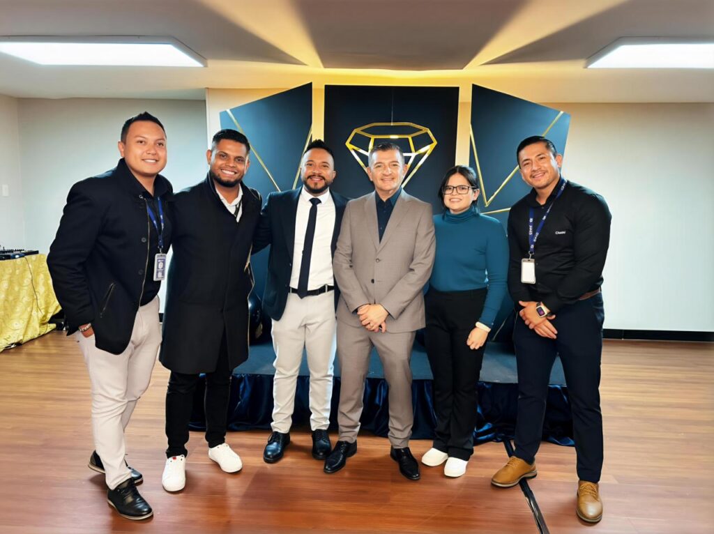 Equipo de la mayorista de turismo Citadel. | Foto: Jhordy Robles / TransPort.