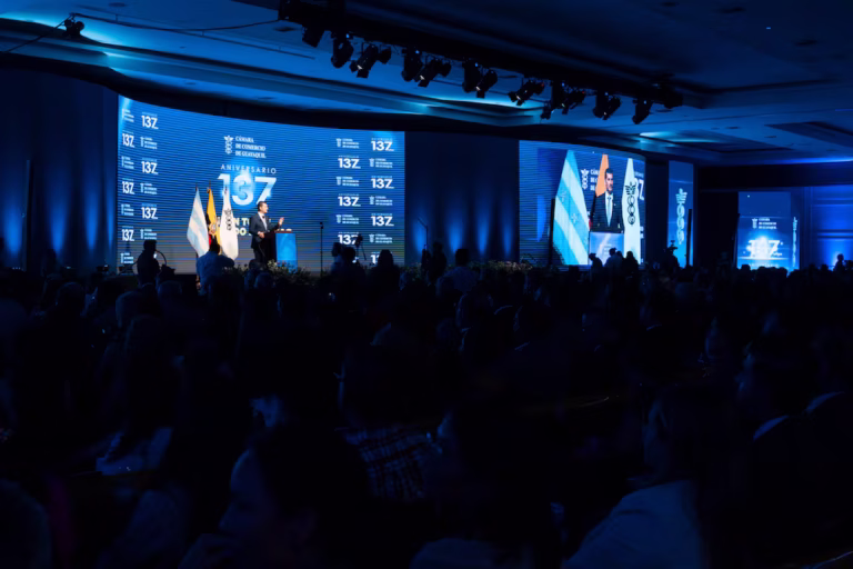 137 años impulsando el desarrollo: la Cámara de Comercio de Guayaquil reconoce la trayectoria empresarial