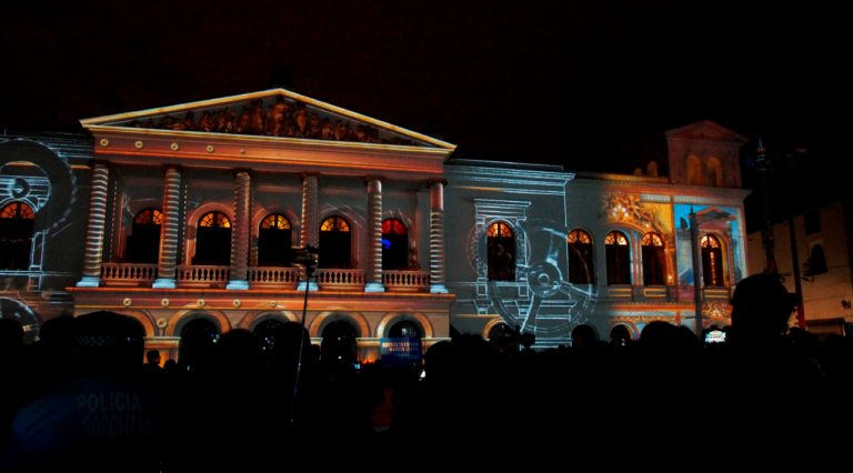 Cancelan el Festival Quito Luz de América y reprogramarán sus fechas