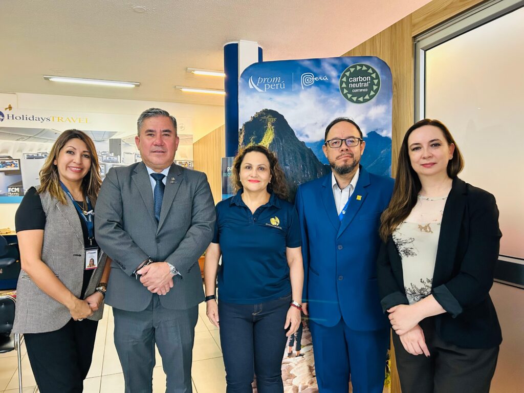 Organizadores del la capacitación vivencial realizada a agentes de viajes de Quito.