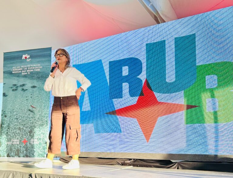 Aruba cambia su estrategia para atraer viajeros ecuatorianos de mayor valor Claudia Delgado, representante de ventas Colombia y Ecuador de la Autoridad de Turismo de Aruba.
