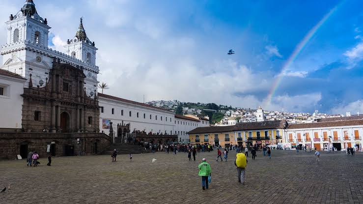 Turismo en Ecuador mueve millones y Quito supera niveles prepandemia