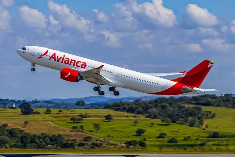 Avianca conectará Guayaquil y Cuenca con vuelos directos diarios Avianca.